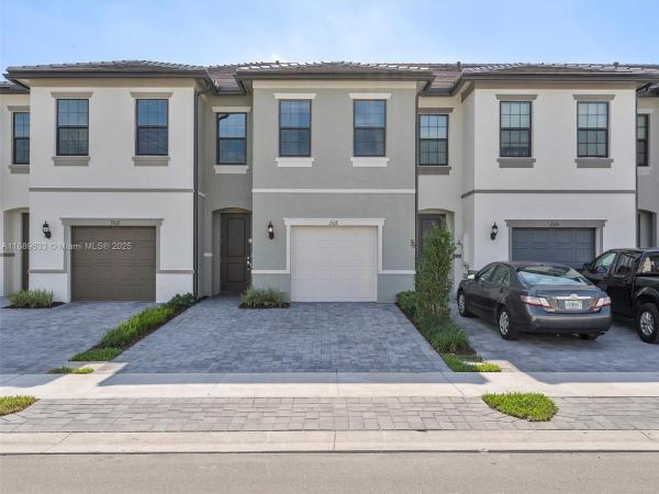 Oak Tree, 2108 Appleton Cir N, Oakland Park, Florida 33309, image 1