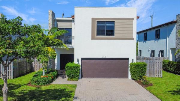 21016 NE 2nd Ct, Unincorporated Dade County, Florida 33179, image 1