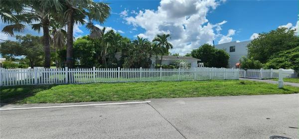 Spanish Village, 200 NW 9th St, Boca Raton, Florida 33432, image 1