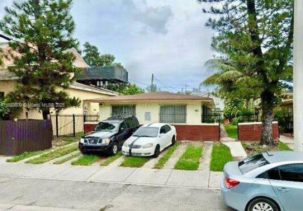 Carolina Court, Miami, Florida 33130, image 1