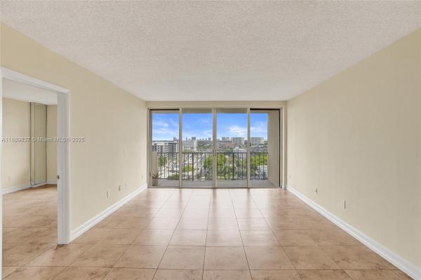 Greenwich, 1470 NE 123rd St #A1213, North Miami, Florida 33161, image 1