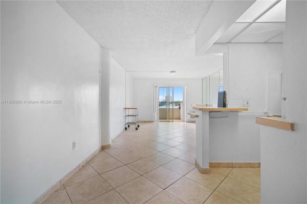 Bayshore Yacht & Tennis Club, 7904 West Dr #405, North Bay Village, Florida 33141, image 1