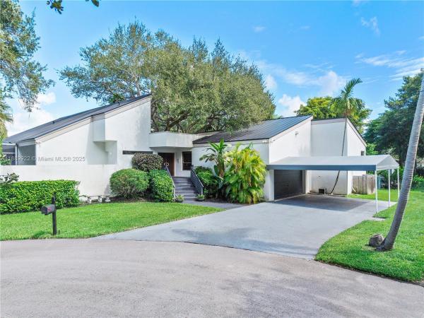 Lilgerdon Estates, 7605 SW 160th Ter, Palmetto Bay, Florida 33157, image 1