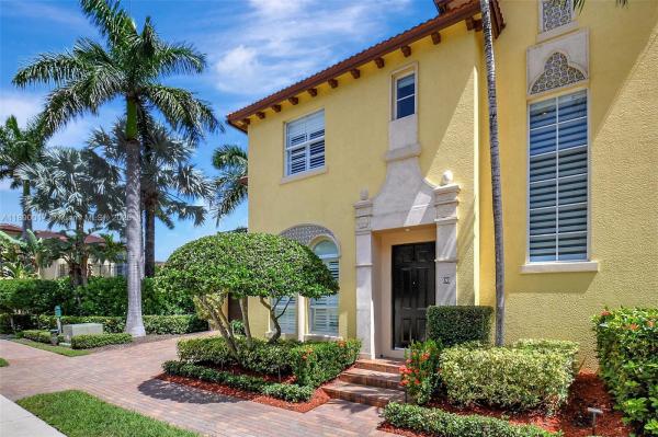 Royal Poinciana, 67 Via Poinciana St, Boca Raton, Florida 33487, image 1