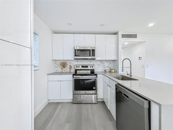 Monaco At Kings Point, 260 Monaco F, Delray Beach, Florida 33446, image 3