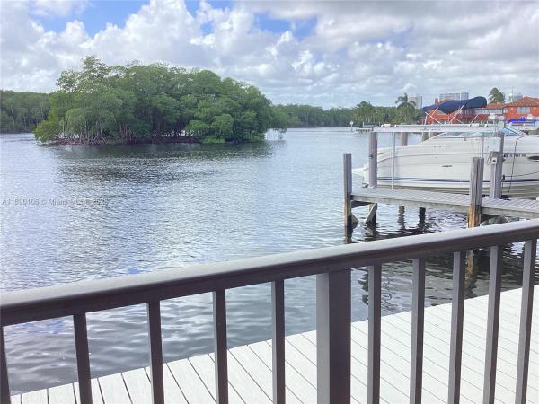 Poinciana Island Yacht & Racquet Club, 460 Poinciana Dr #1610, Sunny Isles Beach, Florida 33160, image 1