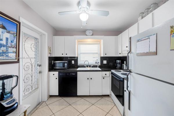 Beverly Hills, 5300 Washington St #U405, Hollywood, Florida 33021, image 1