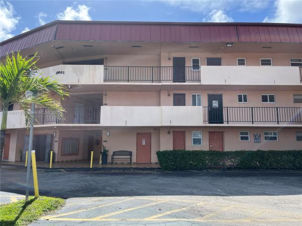 19001 NE 14 Ave #107, Unincorporated Dade County, Florida 33179, image 1