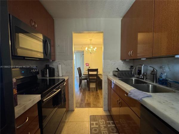 Telstar, 1811 Jefferson St #409, Hollywood, Florida 33020, image 1