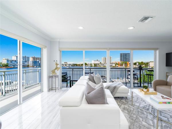 Golden Isles Towers, 120 Golden Isles Dr #31B, Hallandale Beach, Florida 33009, image 1