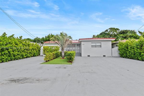 6355 SW 30th St, Unincorporated Dade County, Florida 33155, image 1
