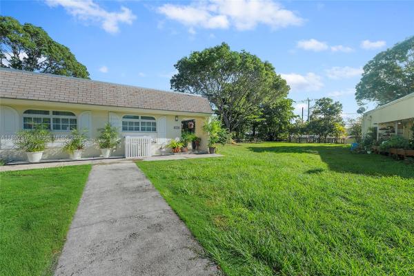 11225 SW 169th St #V4744, Unincorporated Dade County, Florida 33157, image 1