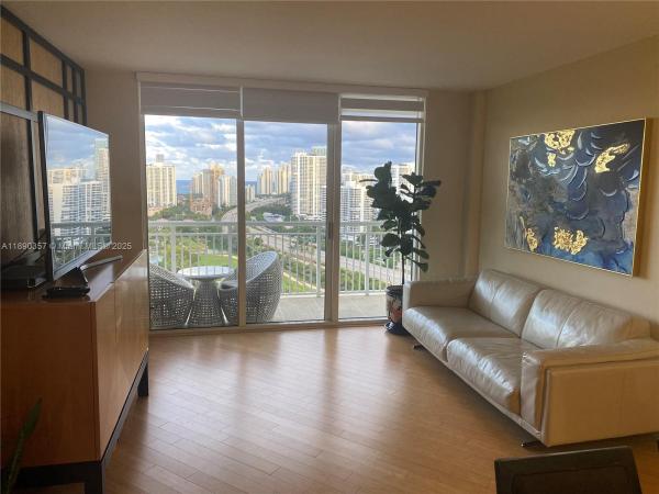 Turnberry On The Green, 19501 W Country Club Dr #2515, Aventura, Florida 33180, image 1