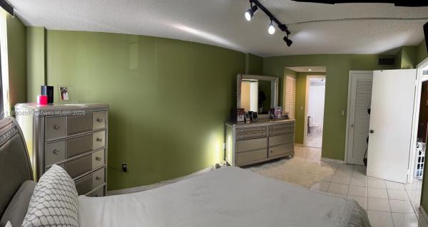 Parkway Towers, 15600 NW 7 Ave #515, Golden Glades, Florida 33169, image 3