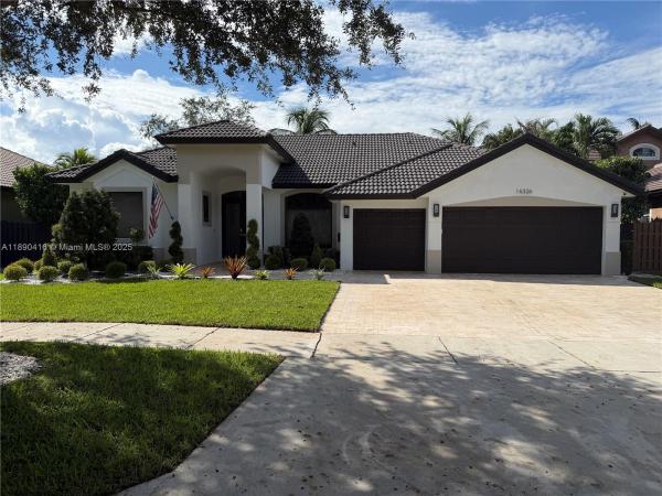 Stoneridge Lake Estates, 16326 Mariposa Cir N, Pembroke Pines, Florida 33331, image 1