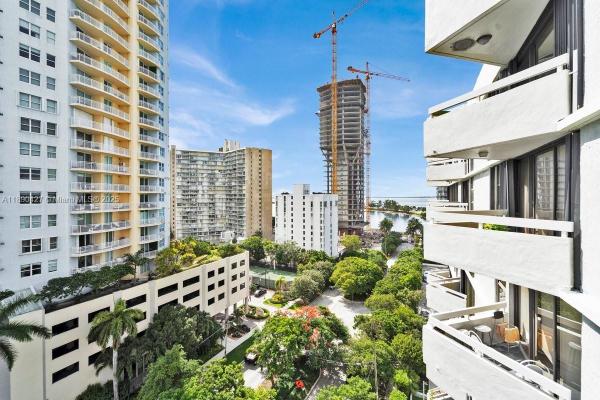 Brickell Park, 2501 Brickell Ave #1103, Miami, Florida 33129, image 3