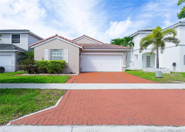 Gardens At Huntington, 4810 SW 153rd Ter, Miramar, Florida 33027, image 2