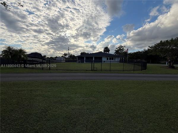 Country Club Estates Of Homestead, 17404 SW 245th Ter, Redland, Florida 33031, image 2