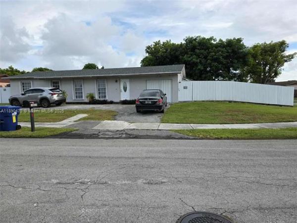 10834 SW 156th Ter, Unincorporated Dade County, Florida 33157, image 1