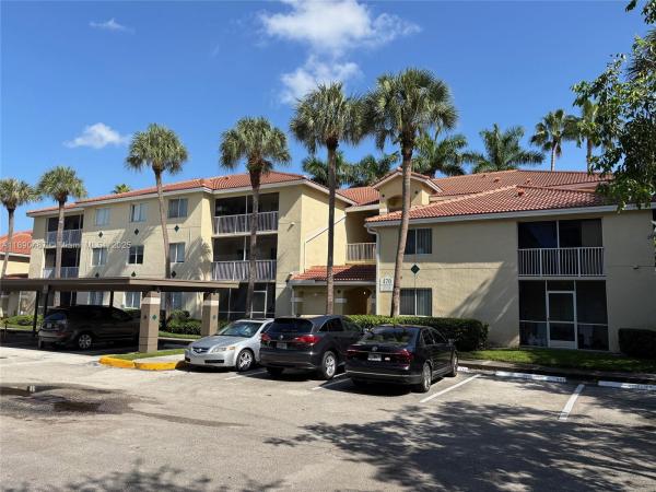 Pinehurst Club, 470 S Park Rd #7-308, Hollywood, Florida 33021, image 1