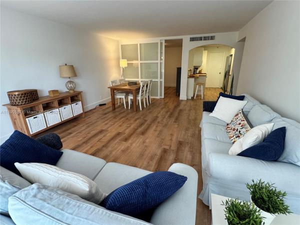 Island Breakers, 150 Ocean Lane Dr #3G, Key Biscayne, Florida 33149, image 1