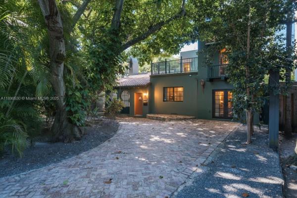 Bay Homes, 3650 N Bay Homes Dr, Miami, Florida 33133, image 1