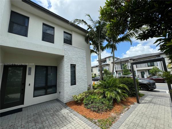 Canarias At Downtown Doral, 8283 NW 47th Ln, Doral, Florida 33166, image 3