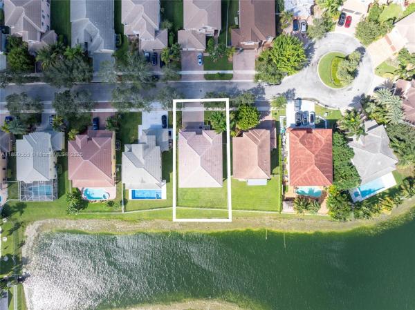 Sunset Lakes, 5413 SW 186th Way, Miramar, Florida 33029, image 2