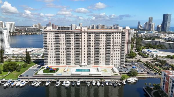 Winston Towers 100, 250 174th St #1211, Sunny Isles Beach, Florida 33160, image 1