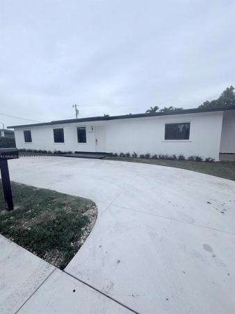 3320 SW 97th Ave, Unincorporated Dade County, Florida 33165, image 1