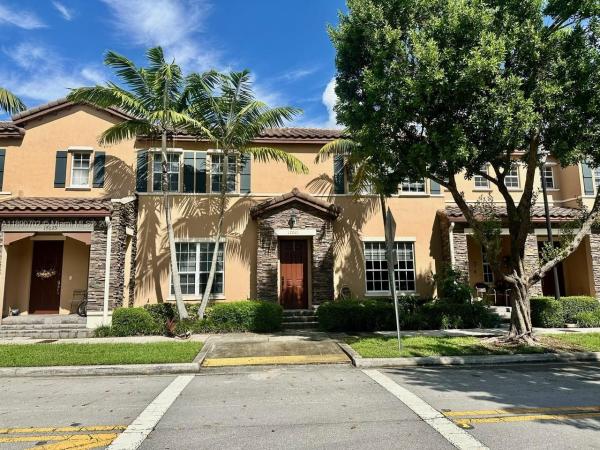 17021 SW 94th Ter, Unincorporated Dade County, Florida 33196, image 1