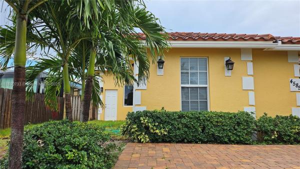 4585 Boatman St #20, Lake Worth, Florida 33463, image 1
