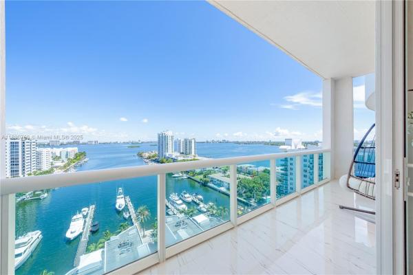 360, 7900 Harbor Island Dr #PH14, North Bay Village, Florida 33141, image 1