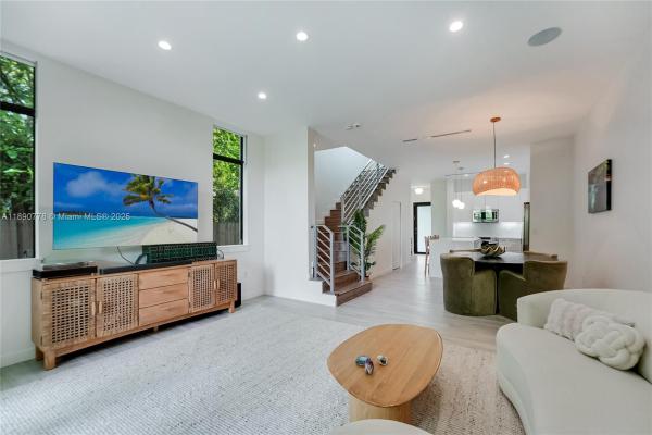 3110 Hibiscus St, Miami, Florida 33133, image 3