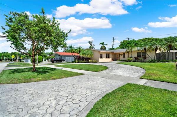 Bel Aire, 18811 SW 97th Ave, Cutler Bay, Florida 33157, image 2