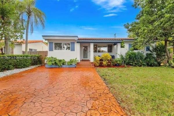 Fleeman Grove, 6017 SW 14th St, West Miami, Florida 33144, image 1