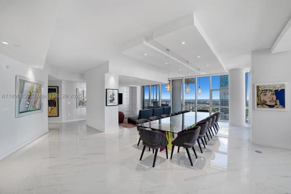 Paramount Miami Worldcenter, 851 NE 1st Ave #4401, Miami, Florida 33132, image 2