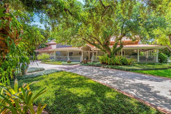 Kerrwood Oaks, 5400 Kerwood Oaks Dr, Coral Gables, Florida 33156, image 1