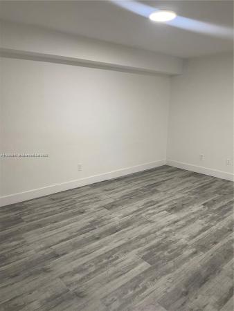Scott Lake Manor, 1220 NW 180th Ter, Miami Gardens, Florida 33169, image 2