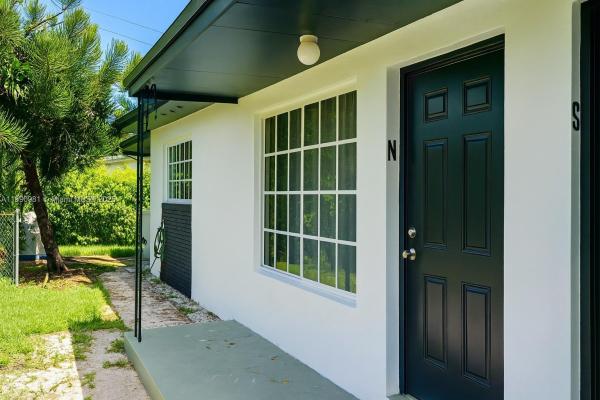 Ro-Len Acres, 504 SW 10th St #2, Hallandale Beach, Florida 33009, image 1