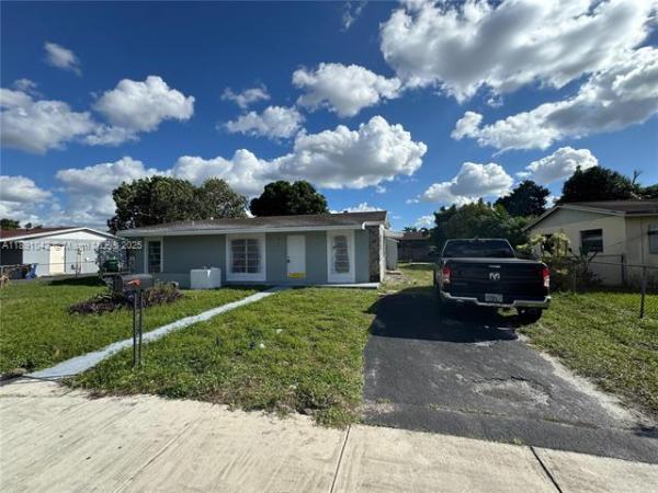 Carol City Gardens, 4254 NW 201st St, Miami Gardens, Florida 33055, image 1