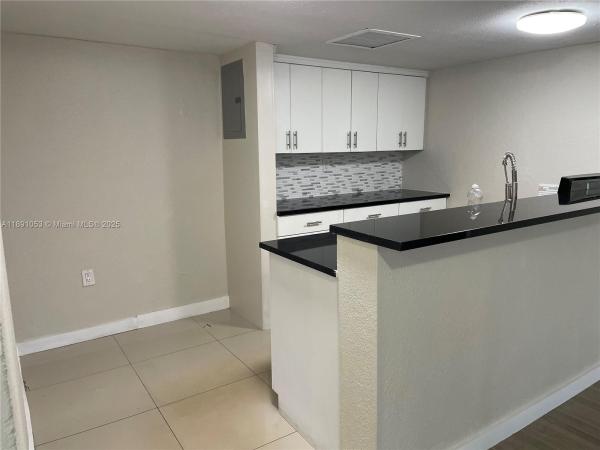 Lake Katharine, 6620 Miami Lakes Dr E, Miami Lakes, Florida 33014, image 1