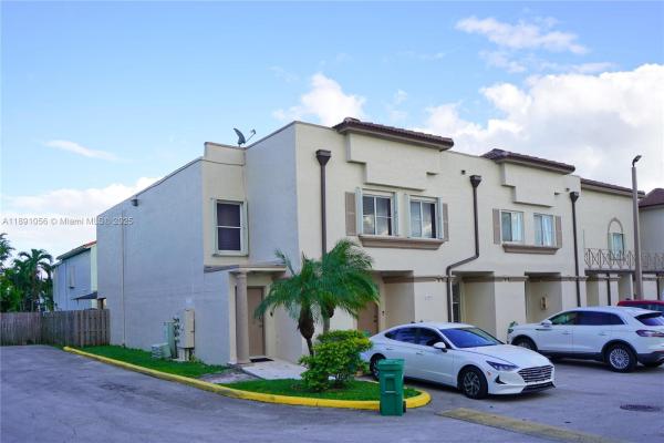Puerto Bello, 1195 NW 124th Ave #2202, Tamiami, Florida 33182, image 2