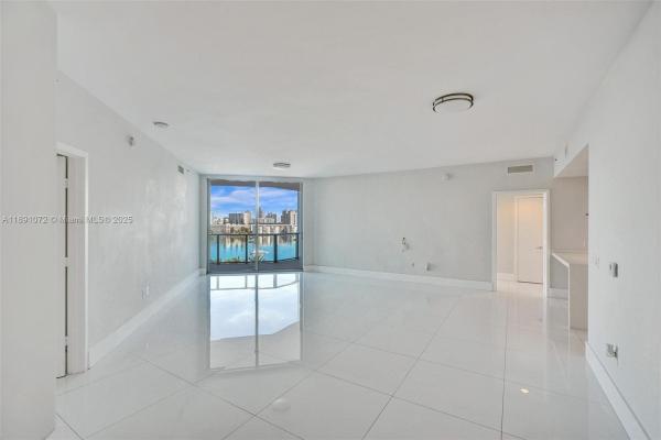 North Tower At Marina Palms, 17301 Biscayne Blvd #708, North Miami Beach, Florida 33160, image 2