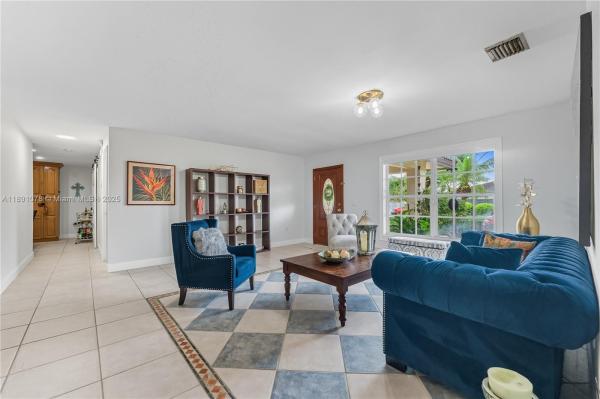 13200 SW 43rd St, Unincorporated Dade County, Florida 33175, image 1
