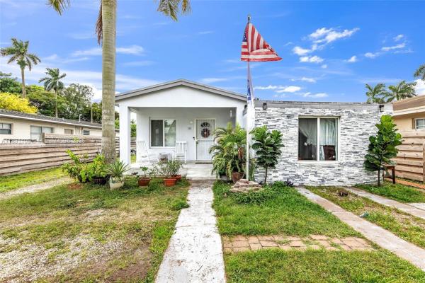 110 NE 9th Ct, Homestead, Florida 33030, image 1