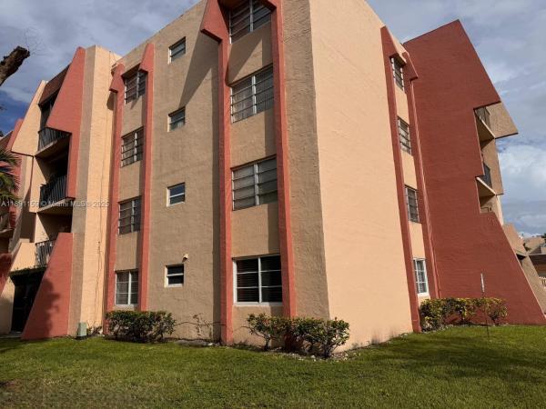 13701 Kendale Lakes Cir #B-111, Unincorporated Dade County, Florida 33183, image 1