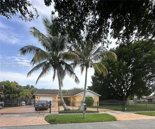 14266 SW 154th St, Unincorporated Dade County, Florida 33177, image 1