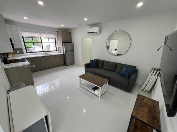 733 Michigan Ave #9, Miami Beach, Florida 33139, image 1