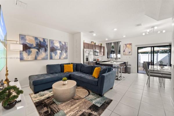 Aquabella, 10483 W 32nd Ln, Hialeah, Florida 33018, image 1